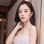 娱乐吃瓜李小璐,从巅峰跌落，再攀亿万富翁，复出之路波折重重”